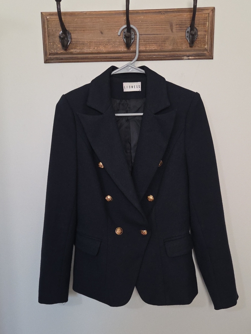 Lioness Double Breasted Navy Blue Gold Button Blazer Medium EUC - Picture 3 of 9
